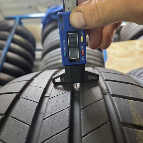 Пара шин 225 40 R19 Bridgestone Turanza T005 19-21г остаток 6.6-7.4мм
