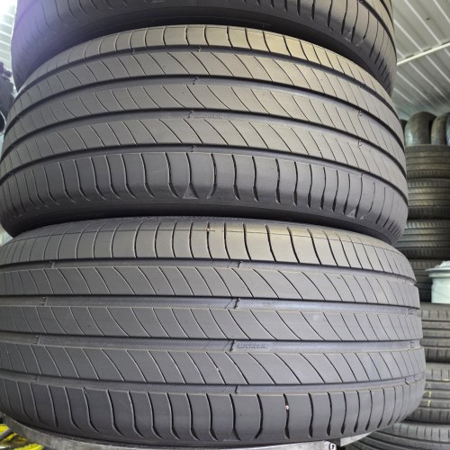 Комплект шин 245 45 R19 Michelin Primacy 4 21г остаток 6.1-6.2мм
