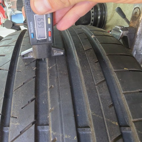 Пара шин 235 40 r18 Fulda Sport control 2 остаток 6.7мм