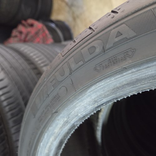 235 40 r18 Fulda Sport control 2 б.г. остаток 7.3мм