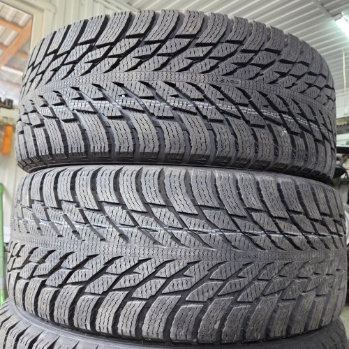 Комплект шин 225 45 R18 Nokian Hakkapeliitta R3 21г. Остаток 99.9%
