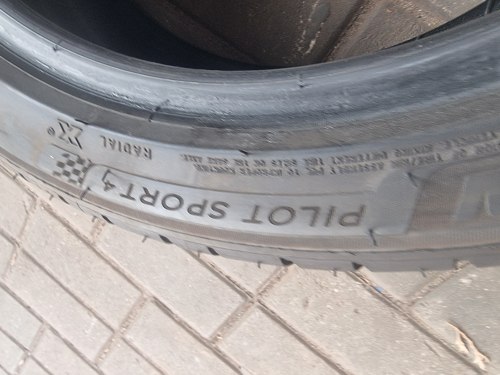 Пара шин 225 45 r17 Michelin Pilot sport 4 5mm 22/23г. 90%остаток