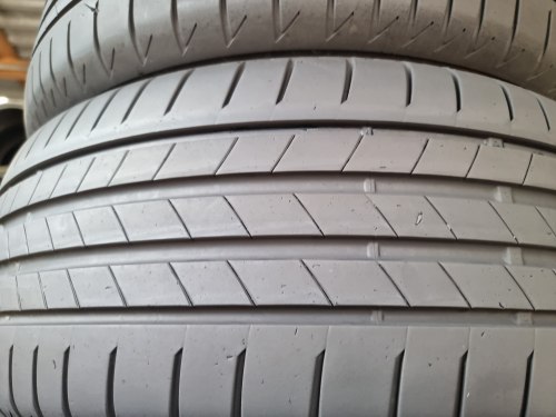 Пара шин 225 55 r17 Bridgestone Turanza t005 22g. 5.5mm 90%остаток