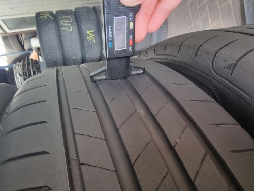 Пара шин 225 55 r17 Bridgestone Turanza t005 22g. 5.5mm 90%остаток
