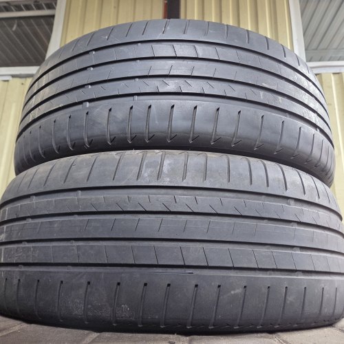 Пара шин 235 45 R20 Bridgestone Alenza 001 MO 19г остаток 4.9мм