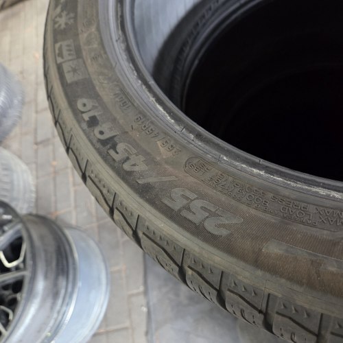 Комплект шин 255 45 R19 Michelin Pilot Alpin pa4 N1 20г. остаток 5-5.7мм