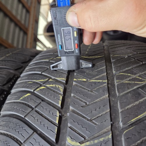 Комплект шин 255 45 R19 Michelin Pilot Alpin pa4 N1 20г. остаток 5-5.7мм