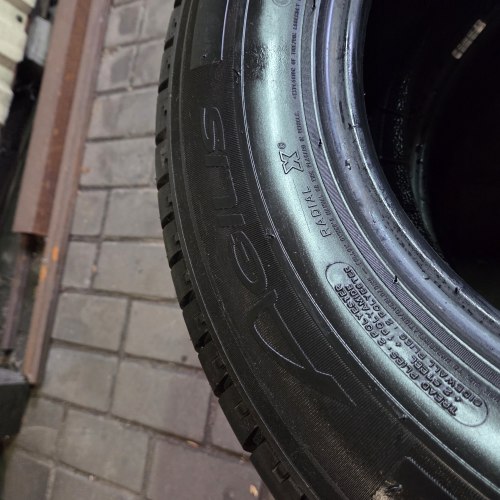Пара шин 225 65 R16C Michelin Agilis 47н.17г. Остаток 7.9 мм