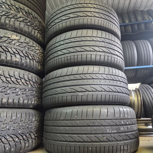 Комплект шин 275 45 R20 Bridgestone Dueler H/P sport NO 22г. Остаток 5мм зад 305 40 R20 5.4мм