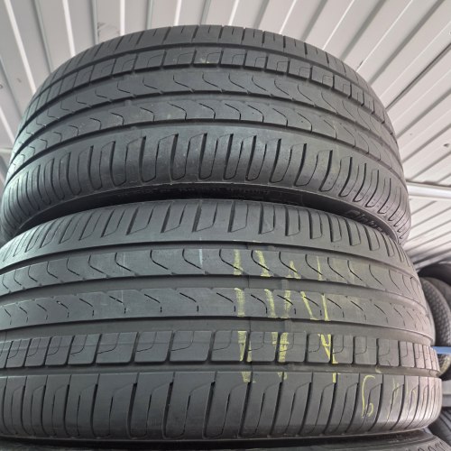 Комплект шин 235 40 R19 Pirelli Cinturato P7 17-21г. Остаток 5.8- 6.5мм