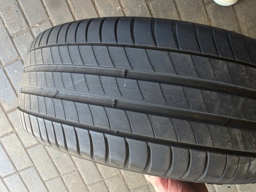 Комплект шин 225 55 r16 Michelin Primacy 3 остаток 5.8-6.2мм