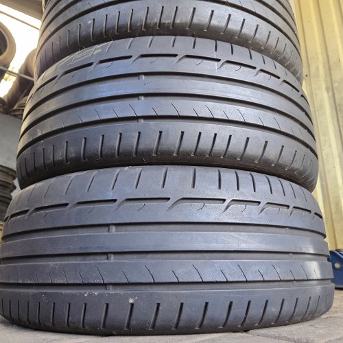 Комплект шин 225 45 r19 Dunlop Sportmaxx rt 6.9-6.4mm б/г 90%остаток