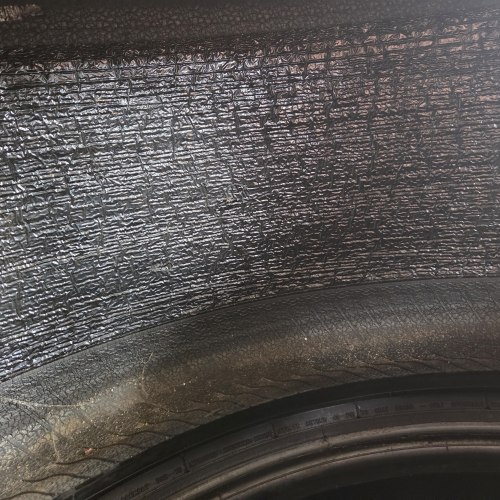 Пара шин 235 40 R19 Pirelli Cinturato P7 19г. seal остаток 6.5мм