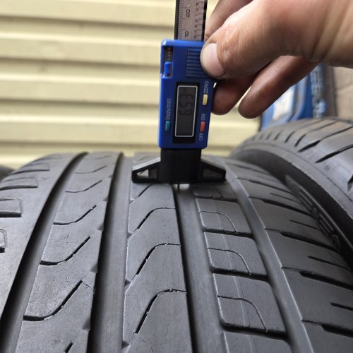 Пара шин 235 40 R19 Pirelli Cinturato P7 19г. seal остаток 6.5мм
