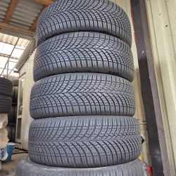 Комплект шин 205 55 R16 Good Year Vector 4 seasons Gen-3 остаток 95% 7.6мм
