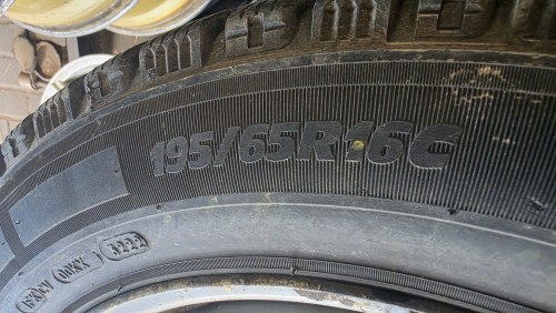 Пара шин 195 65 r16c Michelin Agilis alpin 8mm 95%остаток 22г.