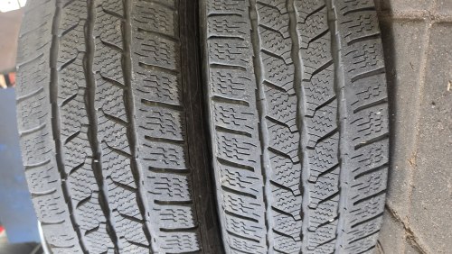 Пара шин 195 65 r16c Continental VanContactWinter 8mm 90%остаток