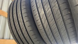 Пара шин 235 55 r17 Goodyear EfficientGrip 2 suv 24g. 8mm 99.9%остаток