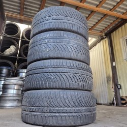 Комплект шин 245 40 R20 Kumho Winter Craft wp72 20г 6.5мм. Зад 275 35 R20 4мм