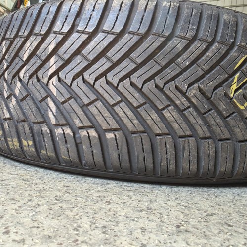 225 45 r19 Continental AllseasnContact 96W XL 3221g