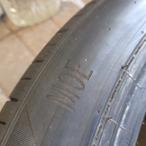 245 45 r19 Pirelli P zero MOE pz4 RUN FLAT 25г. Остаток 95% 6мм