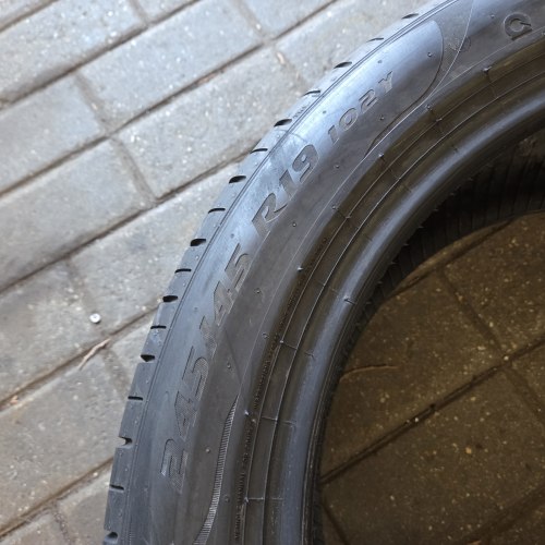 245 45 r19 Pirelli P zero MOE pz4 RUN FLAT 25г. Остаток 95% 6мм