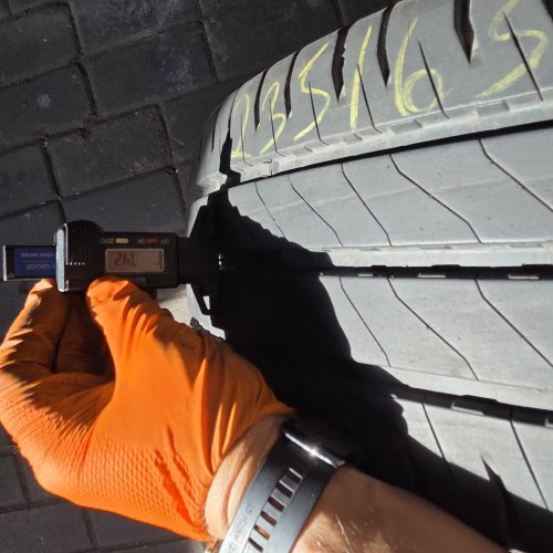 Пара шин 235 65 r16c Michelin Agilis 3 121/119R 113/115R