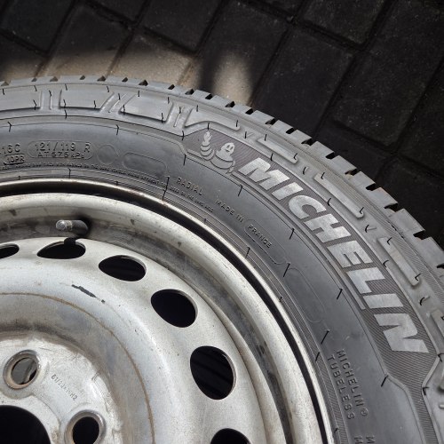 Пара шин 235 65 r16c Michelin Agilis 3 121/119R 113/115R
