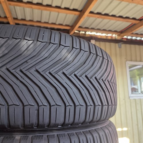 Пара шин 235 50 R19 Michelin Cross climate 2 SUV 24г. Остаток 6.2мм
