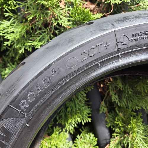 180 55 R17 Michelin Road 5 2CT+ 29.24г остаток 85%