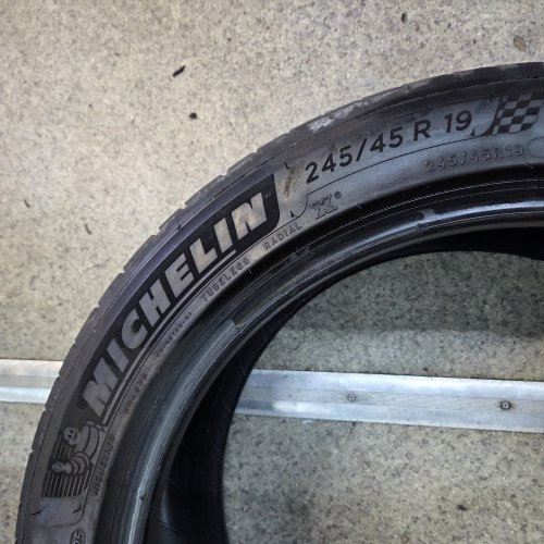 Комплект шин 245 45 R19 Michelin Pilot spot 4 AO 22г-25г остаток 5.8-6мм