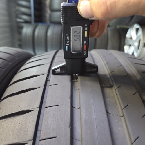 Комплект шин 245 45 R19 Michelin Pilot spot 4 AO 22г-25г остаток 5.8-6мм