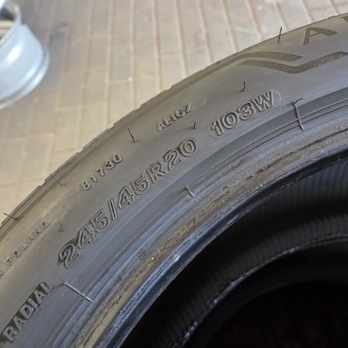 245 45 R20 Bridgestone Alenza 001 ☆ RSC 26г остаток 6.9мм 98%