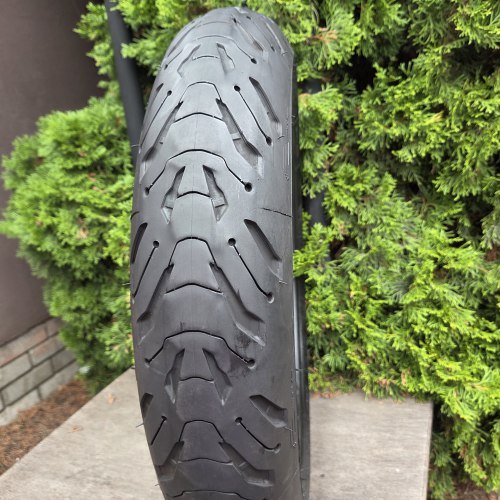 120 70 R17 Michelin Road 6 GT 2CT+ 34.23н остаток 95%