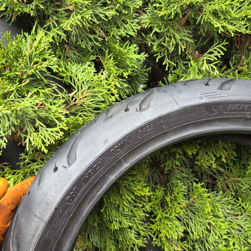 120 70 R17 Michelin Road 6 GT 2CT+ 34.23н остаток 95%