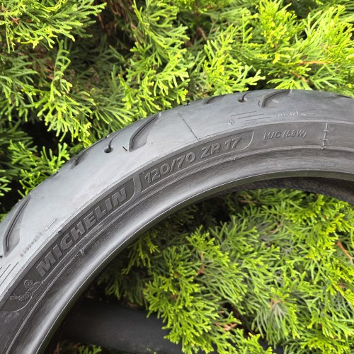 120 70 R17 Michelin Road 6 GT 2CT+ 34.23н остаток 95%