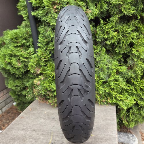 120 70 R17 Michelin Road 6 GT 2CT+ 34.23н остаток 95%