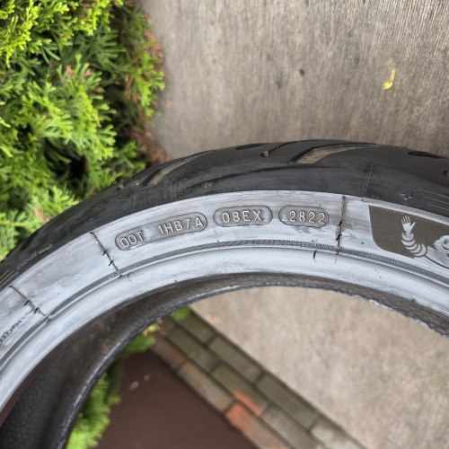 170 60 r17 Michelin Road6 m/c72w 2CT 2822г 95%остаток