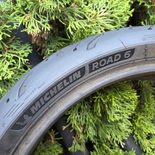 120 70 R17 Michelin Road 6 2CT 35.23г Остаток 95%