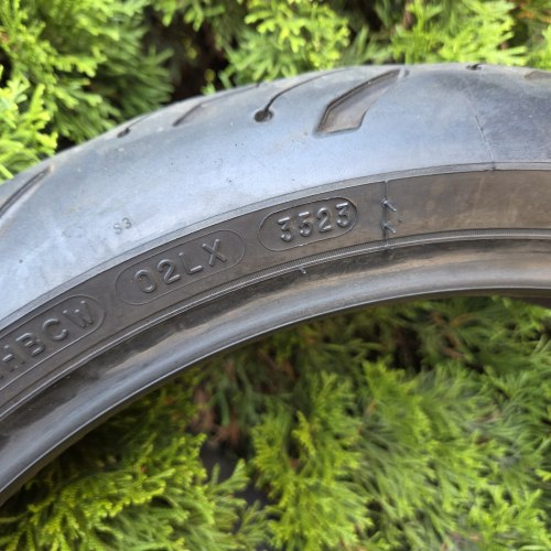 120 70 R17 Michelin Road 6 2CT 35.23г Остаток 95%