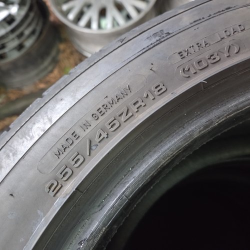 Пара шин 255 45 R18 Dunlop Sport Maxx RT2 19г. Остаток 6.7мм