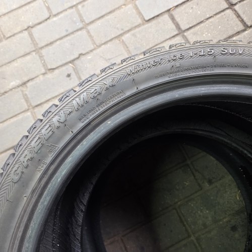 Пара шин 255 40 R18 LingLong Green-Max winter lce l-15 SUV 24г. Остаток 9мм.