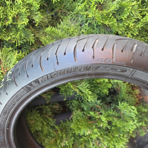 120 70 r17 Michelin Pilot road 4 3623g. 85%остаток