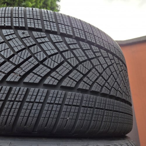 Пара шин 285 40 r20 Good Year Ultegra Grip performance gen1 NFO 22-24г остаток 98%