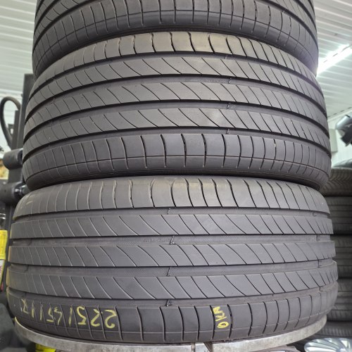 Комплект шин 225 45 r17 Michelin Primacy 4 s1 20г. Остаток 5.7-6.5мм