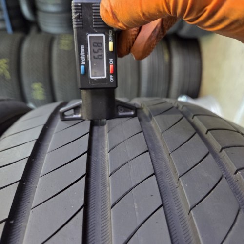 Комплект шин 225 45 r17 Michelin Primacy 4 s1 20г. Остаток 5.7-6.5мм