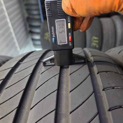 Комплект шин 225 45 r17 Michelin Primacy 4 s1 20г. Остаток 5.7-6.5мм