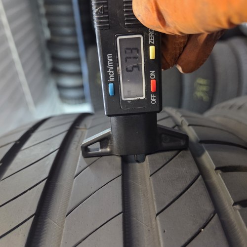 Комплект шин 225 45 r17 Michelin Primacy 4 s1 20г. Остаток 5.7-6.5мм