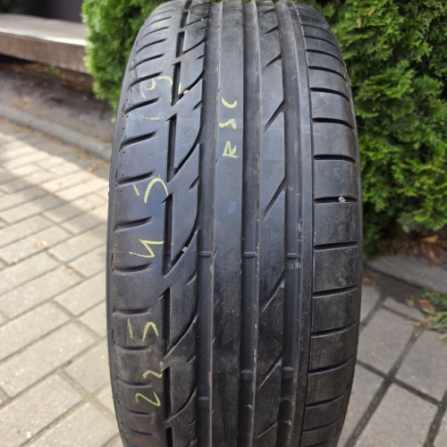 225 45 r19 Bridgestone Potenza s001 rsc 18. 6.7mm 95%остаток