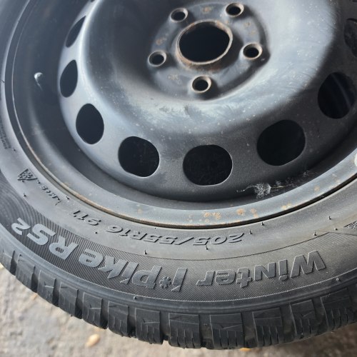 Комплект шин 205 55 R16 Hankook Winter i pike RS2 18г. Остаток 85-90%